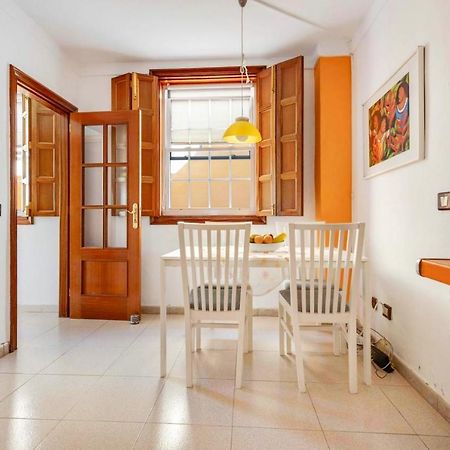 Remarkable 2-Bed House In Arona 阿罗纳 外观 照片