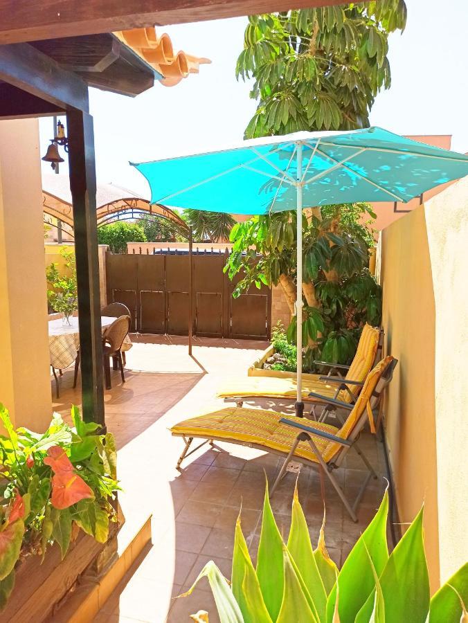 Remarkable 2-Bed House In Arona 阿罗纳 外观 照片
