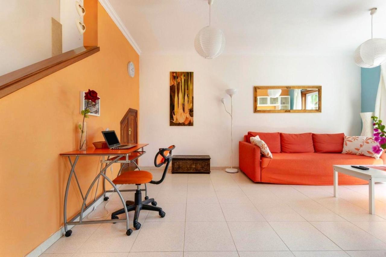 Remarkable 2-Bed House In Arona 阿罗纳 外观 照片